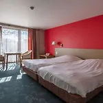 Hotel La Des Roses 3*