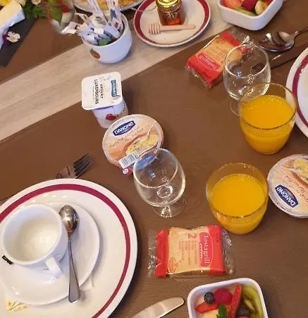 La Des Roses Hotel 3*