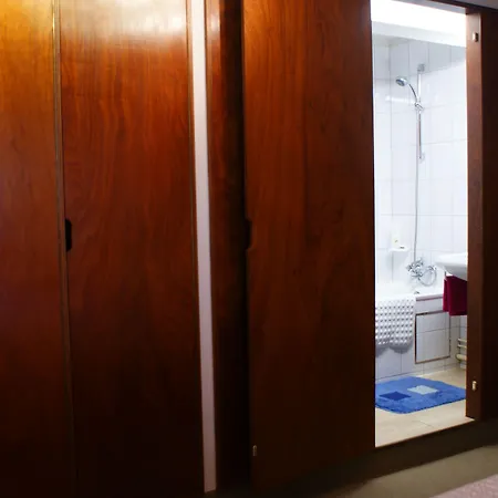 La Des Roses Hotel 3*