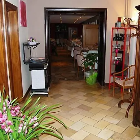 Szálloda La Des Roses 3*