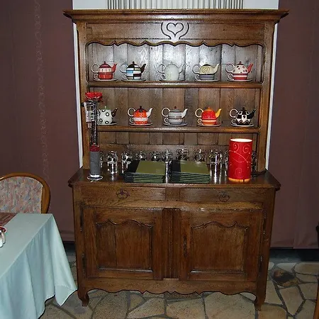 La Des Roses Hotel