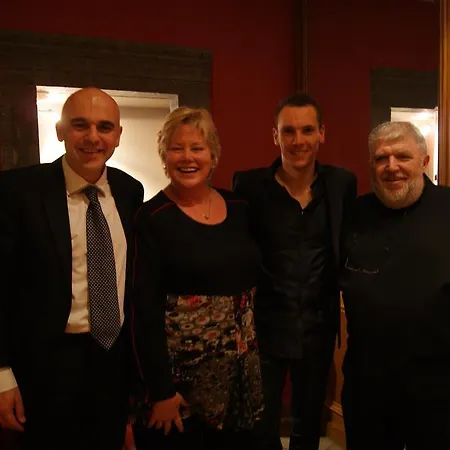 Hotel La Des Roses 3*