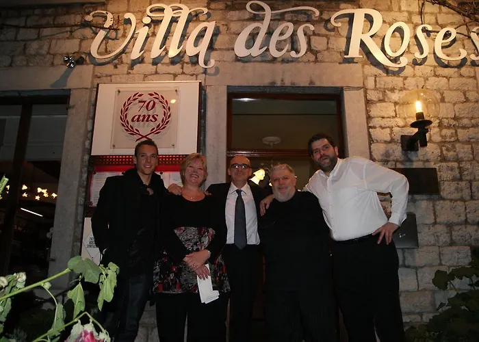 Hotel La Des Roses 3*