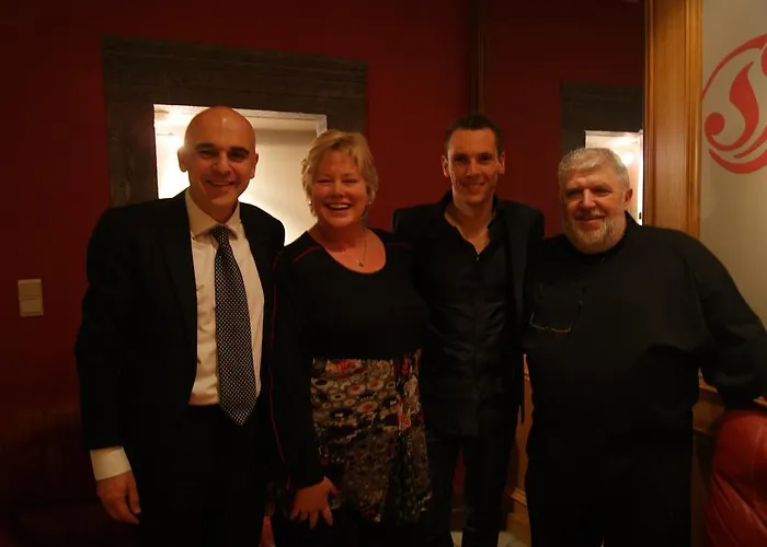 Hotel La Des Roses 3*